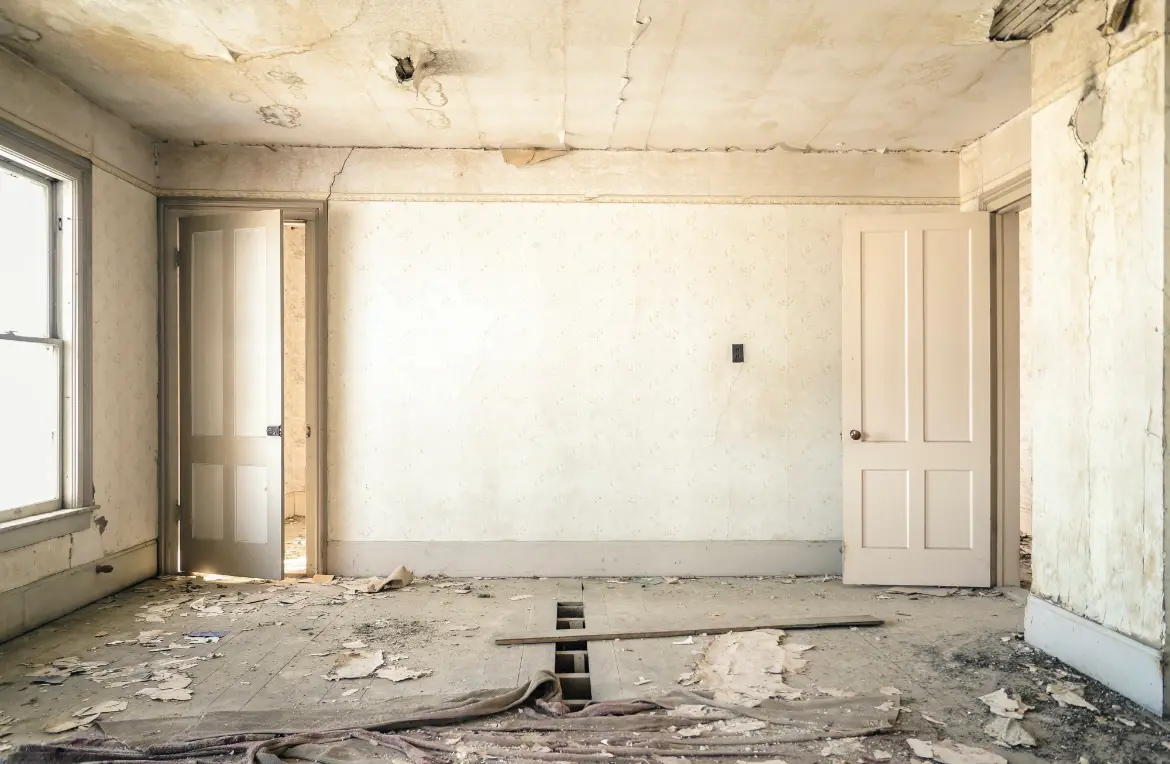 Waste disposal crew managing a cleanout project in Mount Vernon